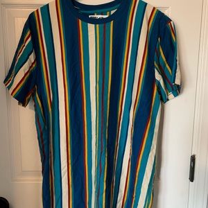 Men’s striped t-shirt